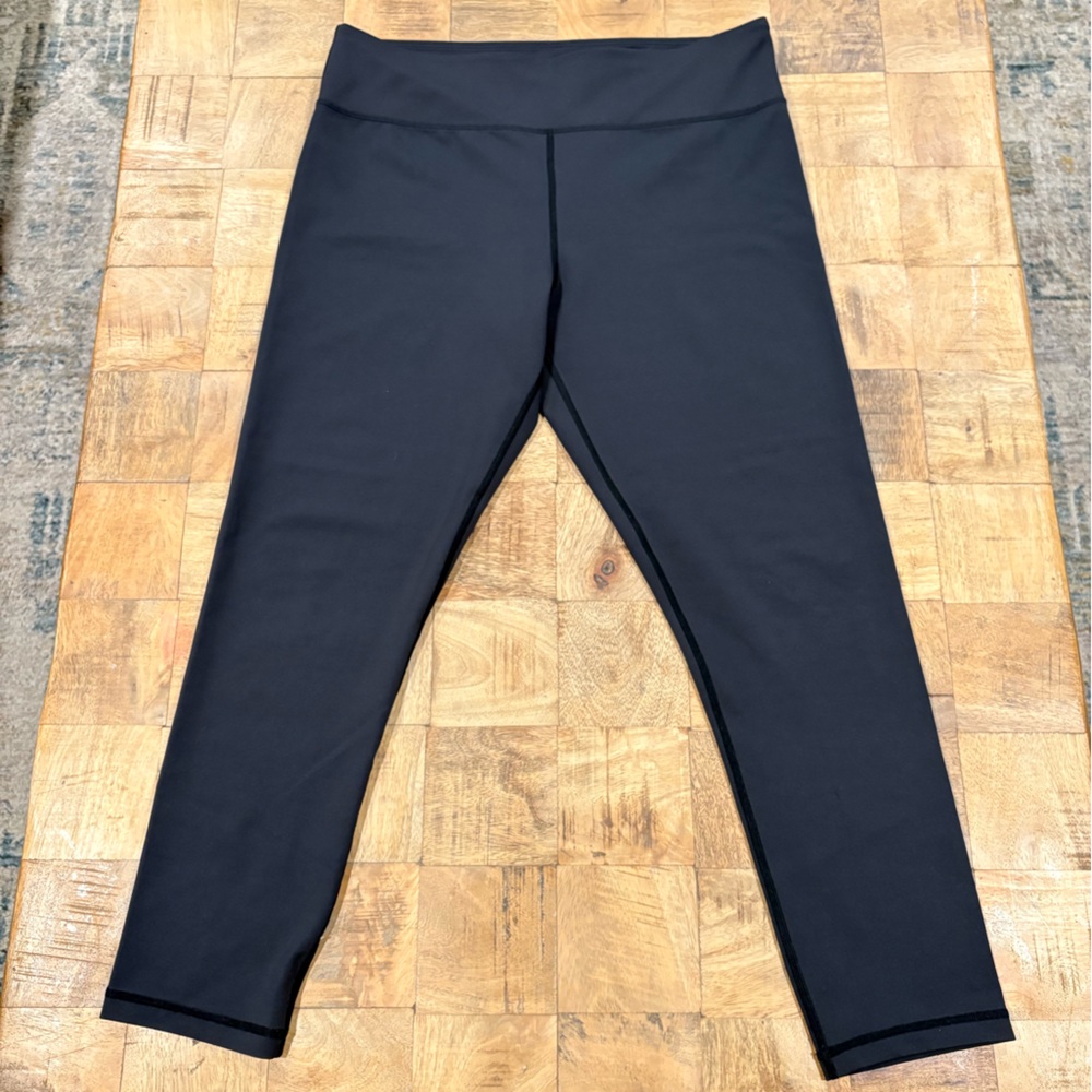 ZYIA Active Black Women's Cropped Leggings